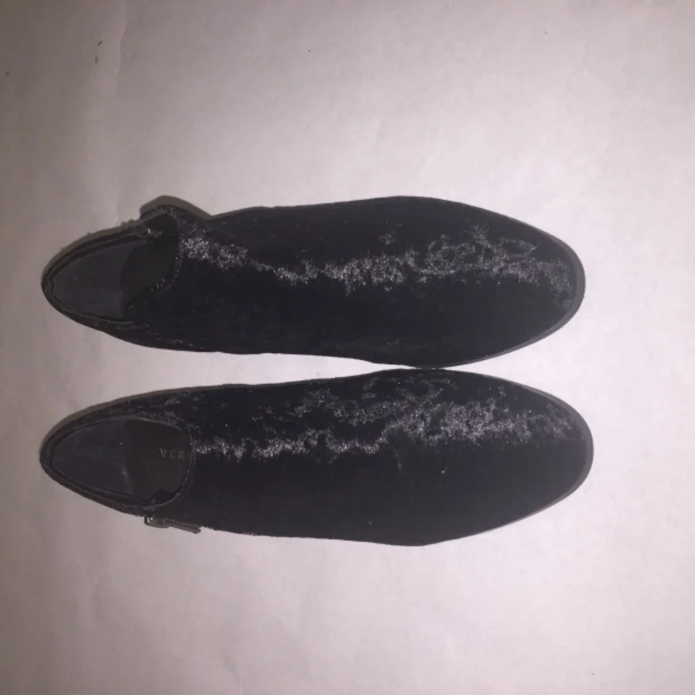Crush Velvet/ velour ankle Booties - Picture 3 of 8
